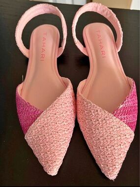 TAHARI Pink Two-Tone Woven Pointed Toe Slingback Flats
